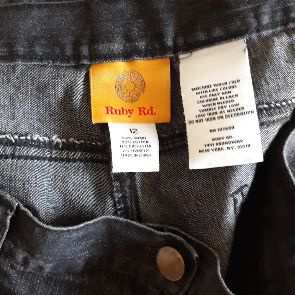 Ruby Rd. Pants  A147 - Picture 2 of 3